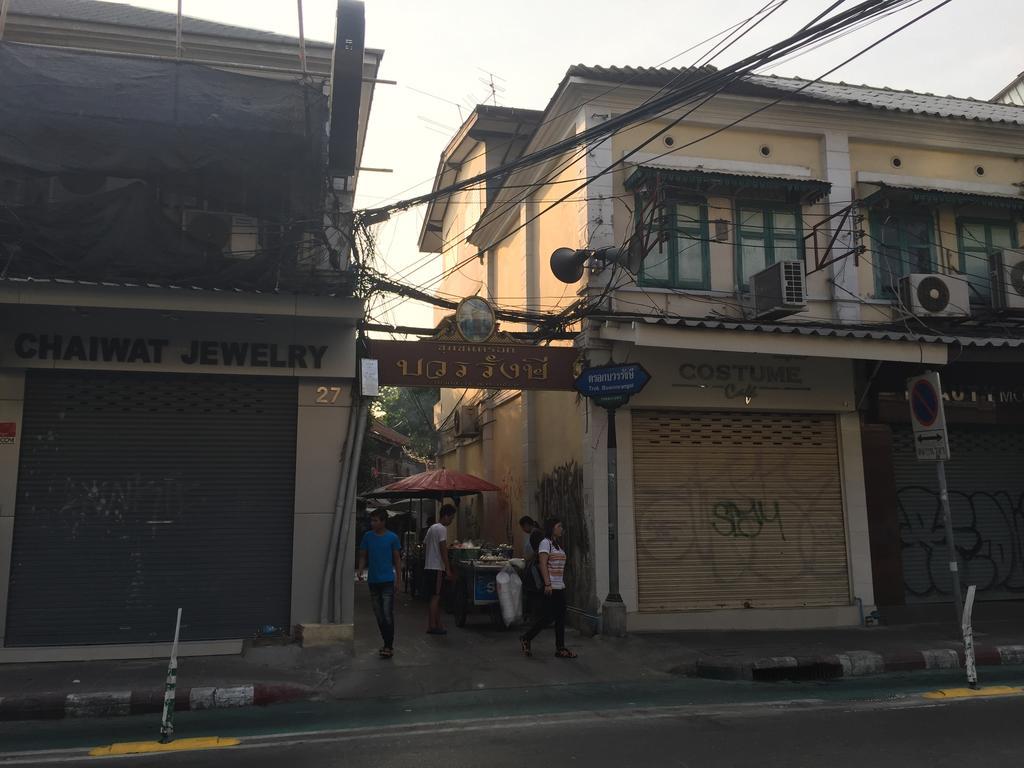 Ricos Honey Place Guesthouse Bangkok Exterior foto