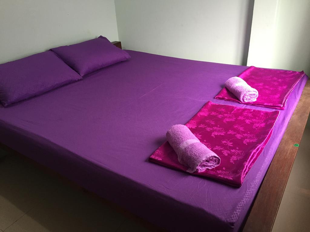 Ricos Honey Place Guesthouse Bangkok Exterior foto